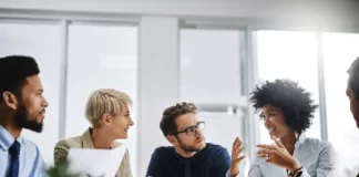 Canadian men, women differ on whether gender equality exists at work: poll